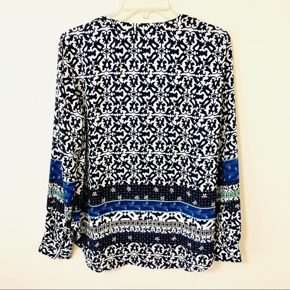Ann Taylor Loft Navy Floral Boho Blouse/Top - Size Small - Picture 3 of 9